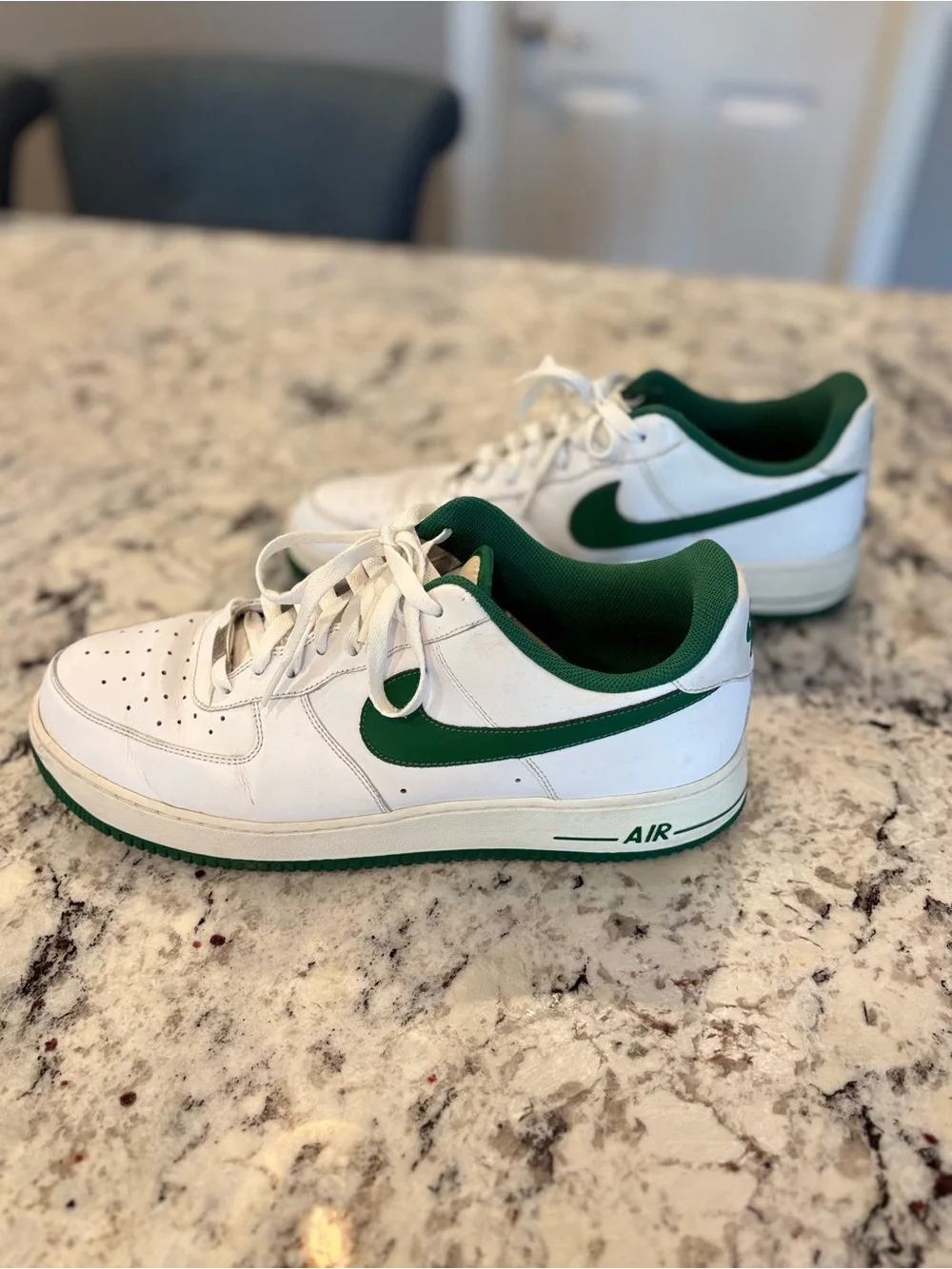 Nike Air Force 1 Men's Low White Green Sneakers Size 13 Classic Basketball Shoes